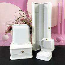 Load image into Gallery viewer, Waist Tight Crown Jewelry Box White