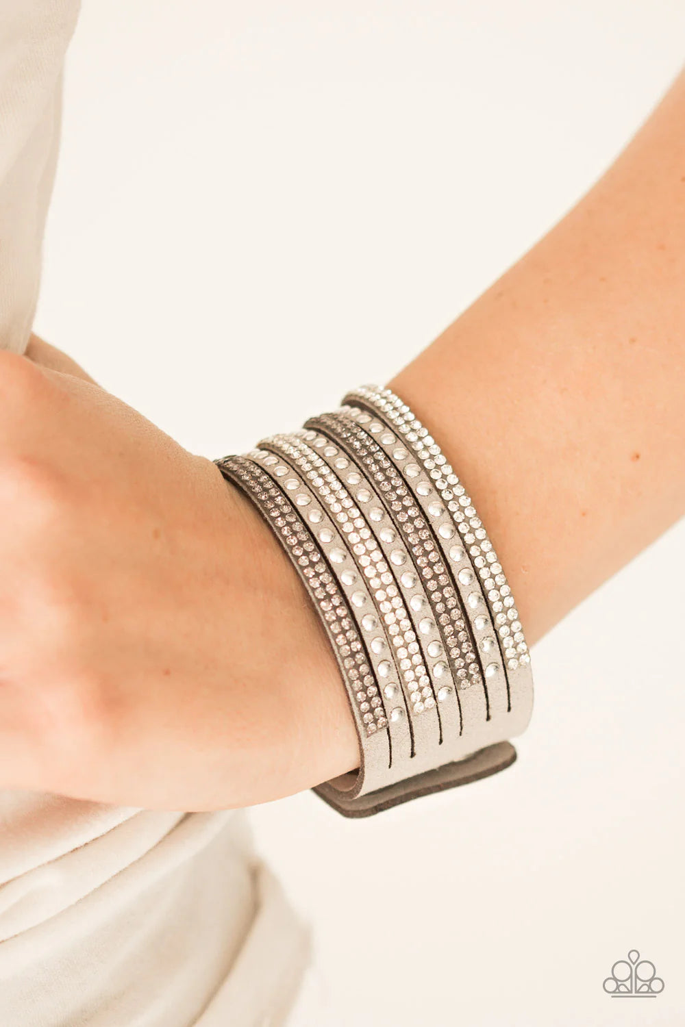 Victory Shine - Silver Bracelet - Paparazzi