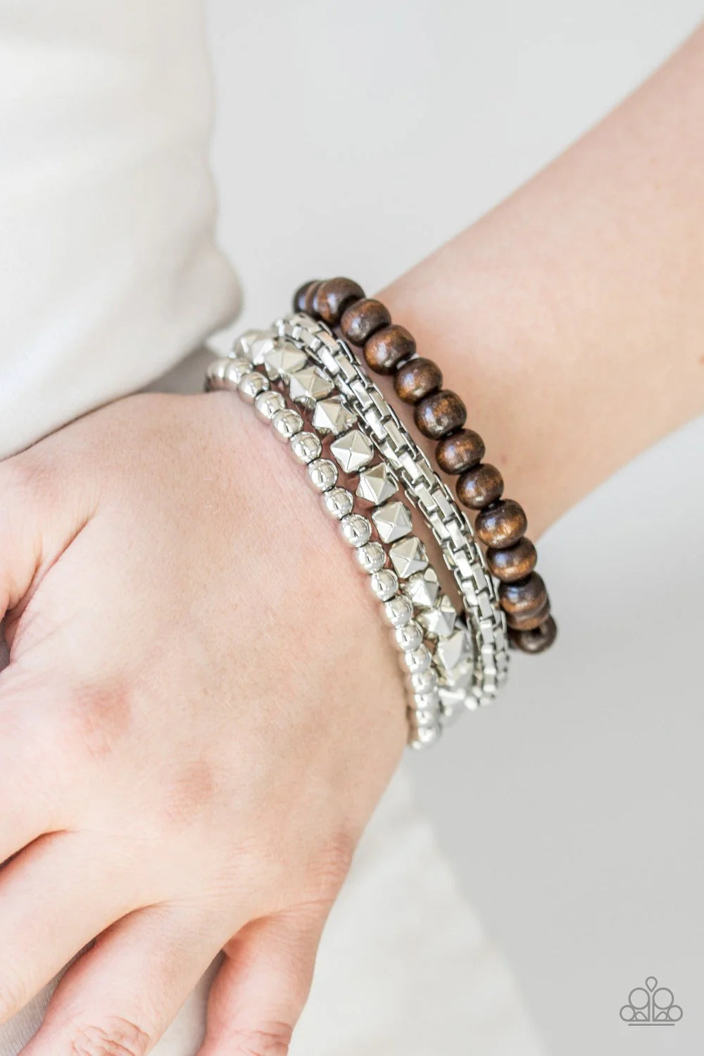 Retro Rocker - Silver Bracelet - Paparazzi