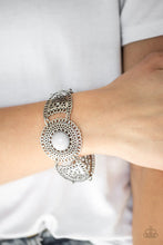 Load image into Gallery viewer, Avant-VANGUARD - Silver Bracelet - Paparazzi