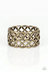 The Big BLOOM - Brass Bracelet - Paparazzi