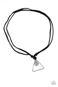 Terra Traverse - Black Urban Necklace - Paparazzi