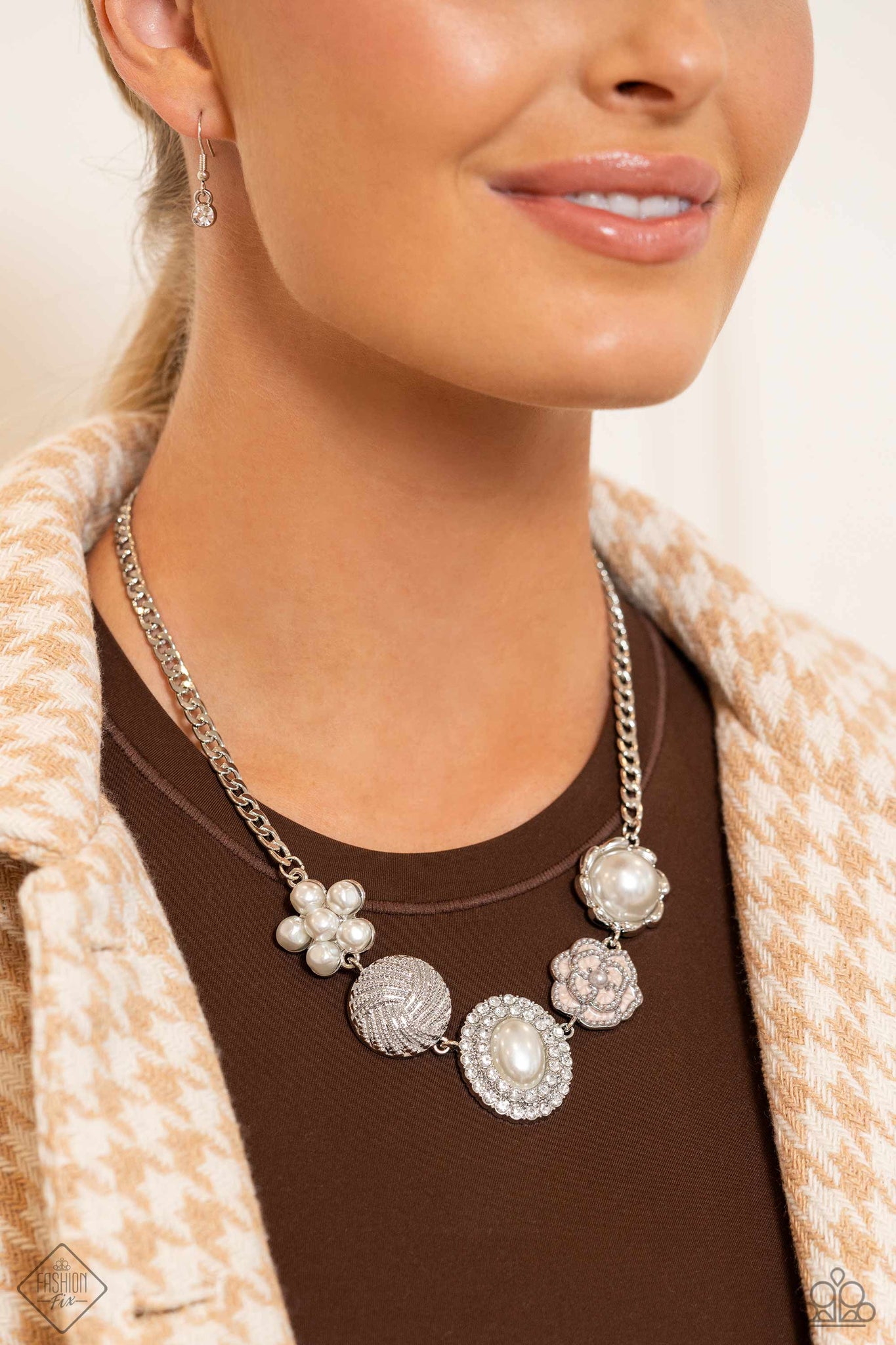 Paparazzi Necklace ~ Tide Drifter - White – Paparazzi Jewelry | Online  Store | DebsJewelryShop.com
