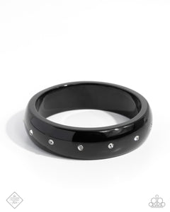 Cheeky Chic - Black Bracelet - Paparazzi