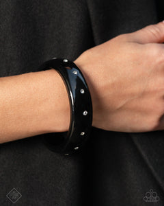 Cheeky Chic - Black Bracelet - Paparazzi