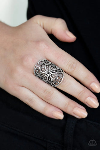 Majestic Mandala - Black Ring - Paparazzi