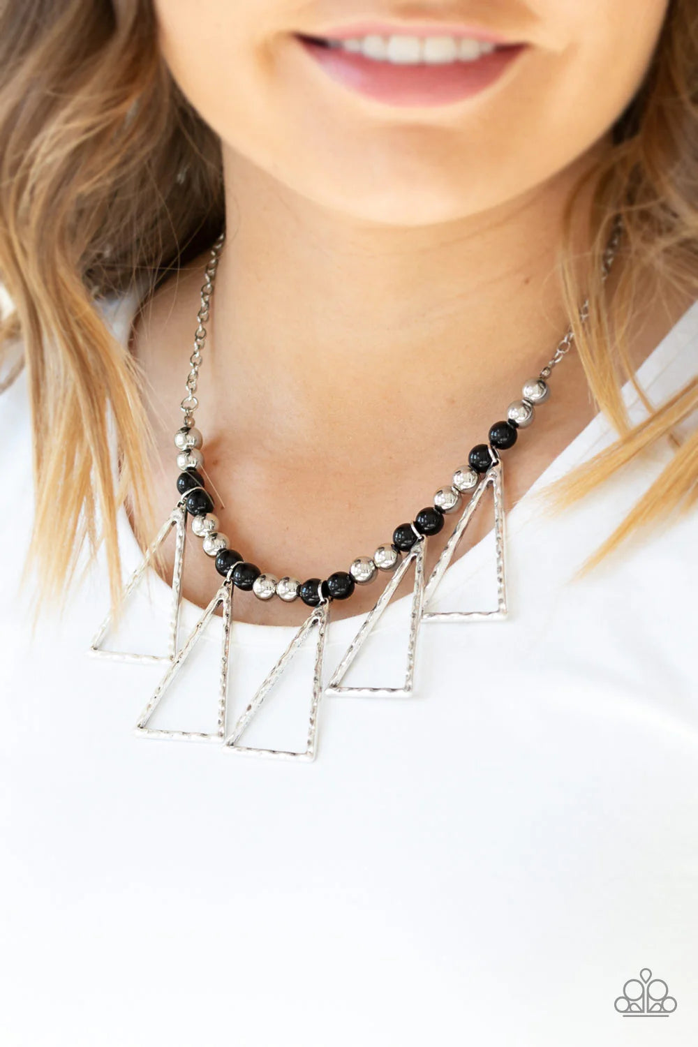 Terra Nouveau - Black Necklace - Paparazzi