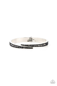 Deco Drama - Black Bracelet  - Paparazzi