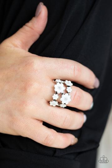 Floral Crowns - White Ring - Paparazzi