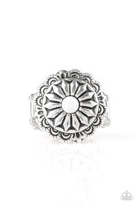 Daringly Daisy - White Ring - Paparazzi