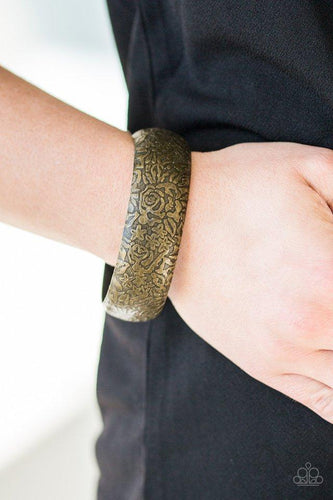 Garden Villa - Brass Bracelet - Paparazzi