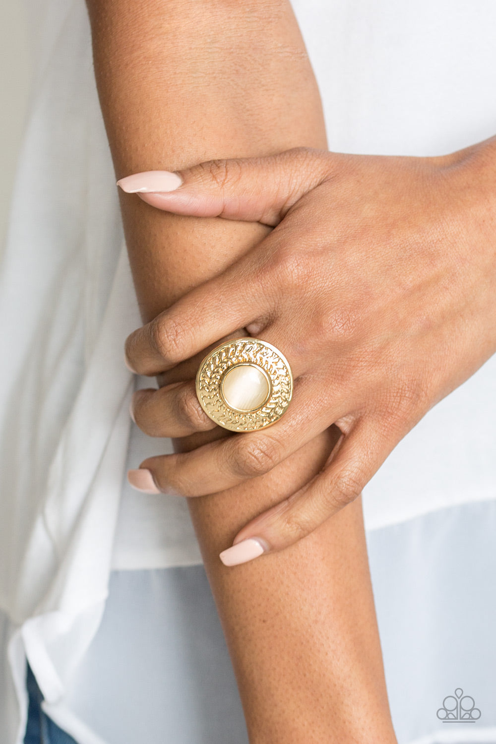 Garden Garland - Gold Ring - Paparazzi