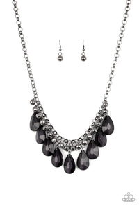 Fashionista Flair - Black Necklace - Paparazzi