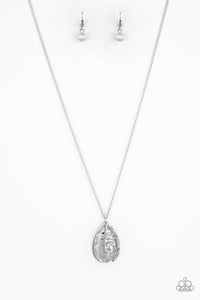 Gleaming Gardens - Silver Necklace - Paparazzi