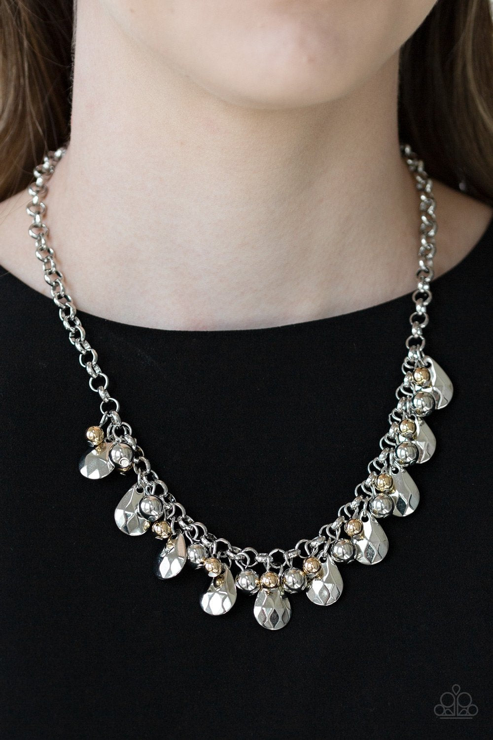 Stage Stunner - Silver Necklace - Paparazzi