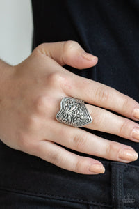 Fall Into VINE - Silver Ring - Paparazzi