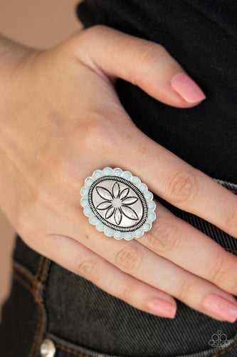 Garden Paradise - Blue Ring - Paparazzi