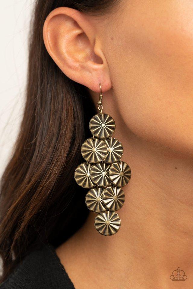 Star spangled shine brass paparazzi new arrivals