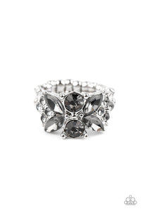 Sparkly State of Mind - Silver Ring - Paparazzi