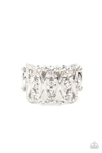 OVAL-Ruled - White Ring - Paparazzi