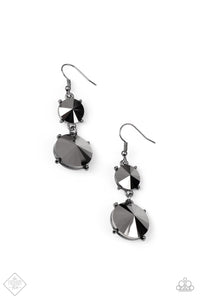 Sizzling Showcase - Black Earrings - Paparazzi