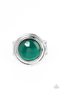 Laguna Luminosity - Green Ring - Paparazzi