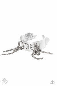 CHAIN Showers - White Bracelet - Paparazzi