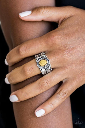 Butterfly Belle - Yellow Ring - Paparazzi