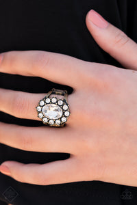 Moxie Magic - Brass  Ring - Paparazzi