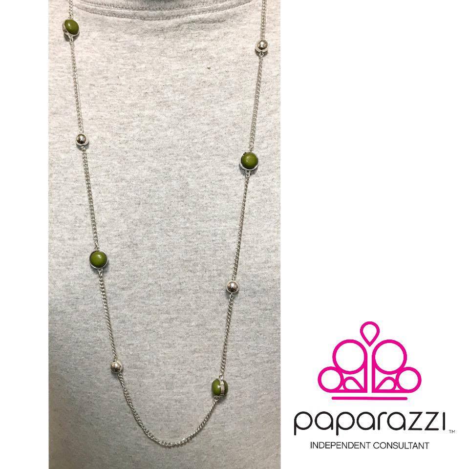 Green Necklace - Paparazzi