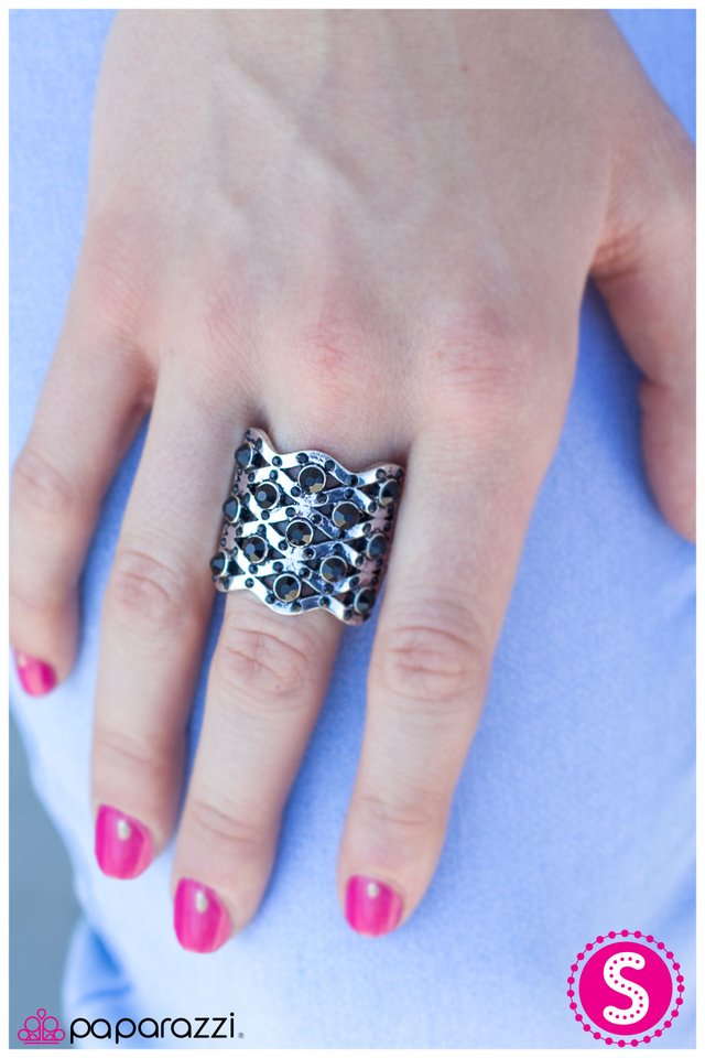 An Eye For Fashion – Silver Ring - Paparazzi